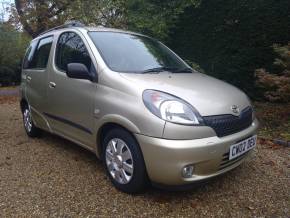 TOYOTA YARIS VERSO 2002 (02) at Armstrong Watford